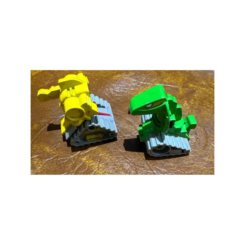 Vintage 1985 Set‎ of 2 Runaway Robots McDonalds Happy Meal Toys